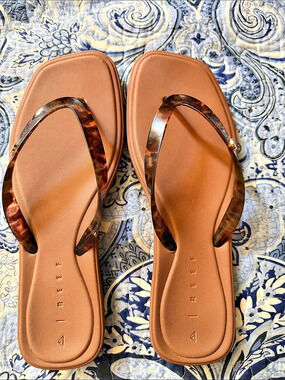 FitFlop F-26 Women's Brown Flip Flop Sandals US 9